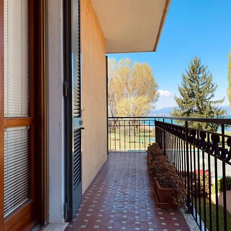 Lake View Apt Sirmione דירה